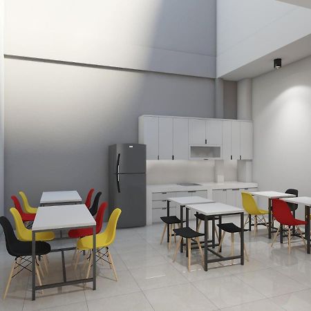 Ndalem Kraton Hotel 시도알조 외부 사진
